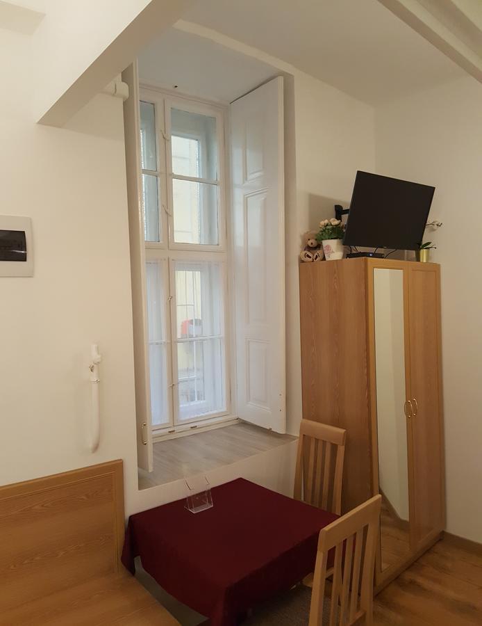 Authentic Akacfa Apartment Budapeşte Dış mekan fotoğraf