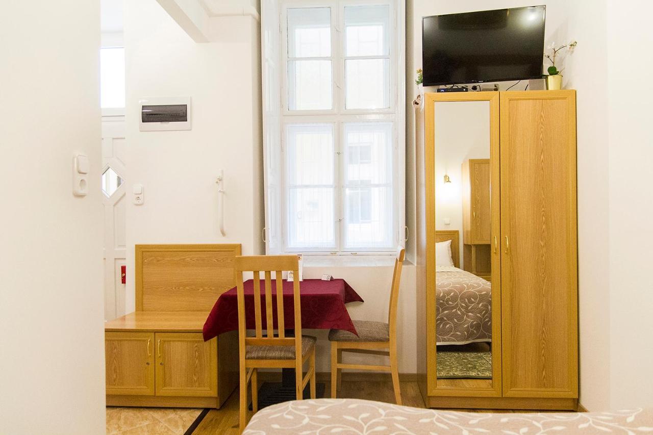 Authentic Akacfa Apartment Budapeşte Dış mekan fotoğraf