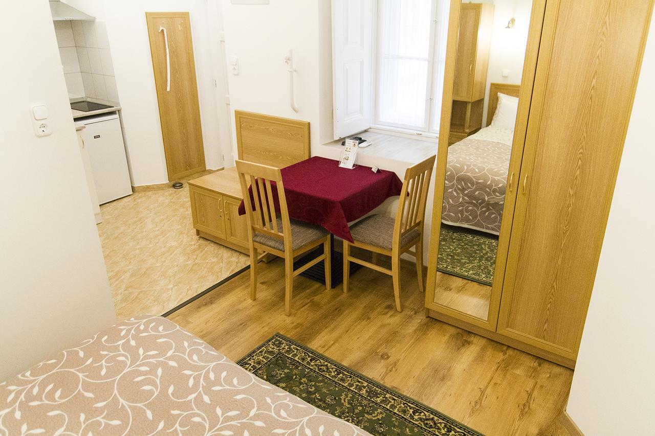 Authentic Akacfa Apartment Budapeşte Dış mekan fotoğraf