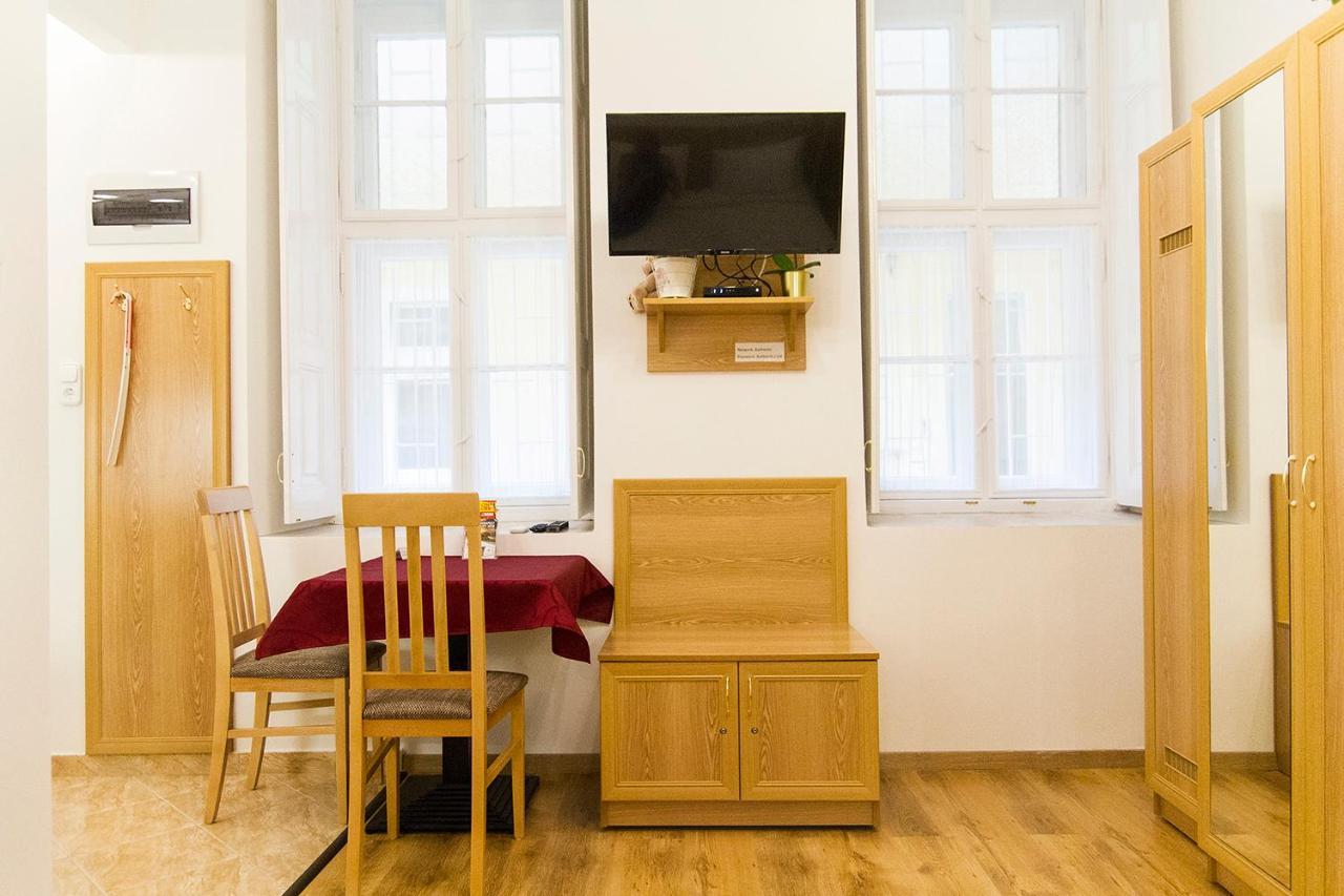 Authentic Akacfa Apartment Budapeşte Dış mekan fotoğraf
